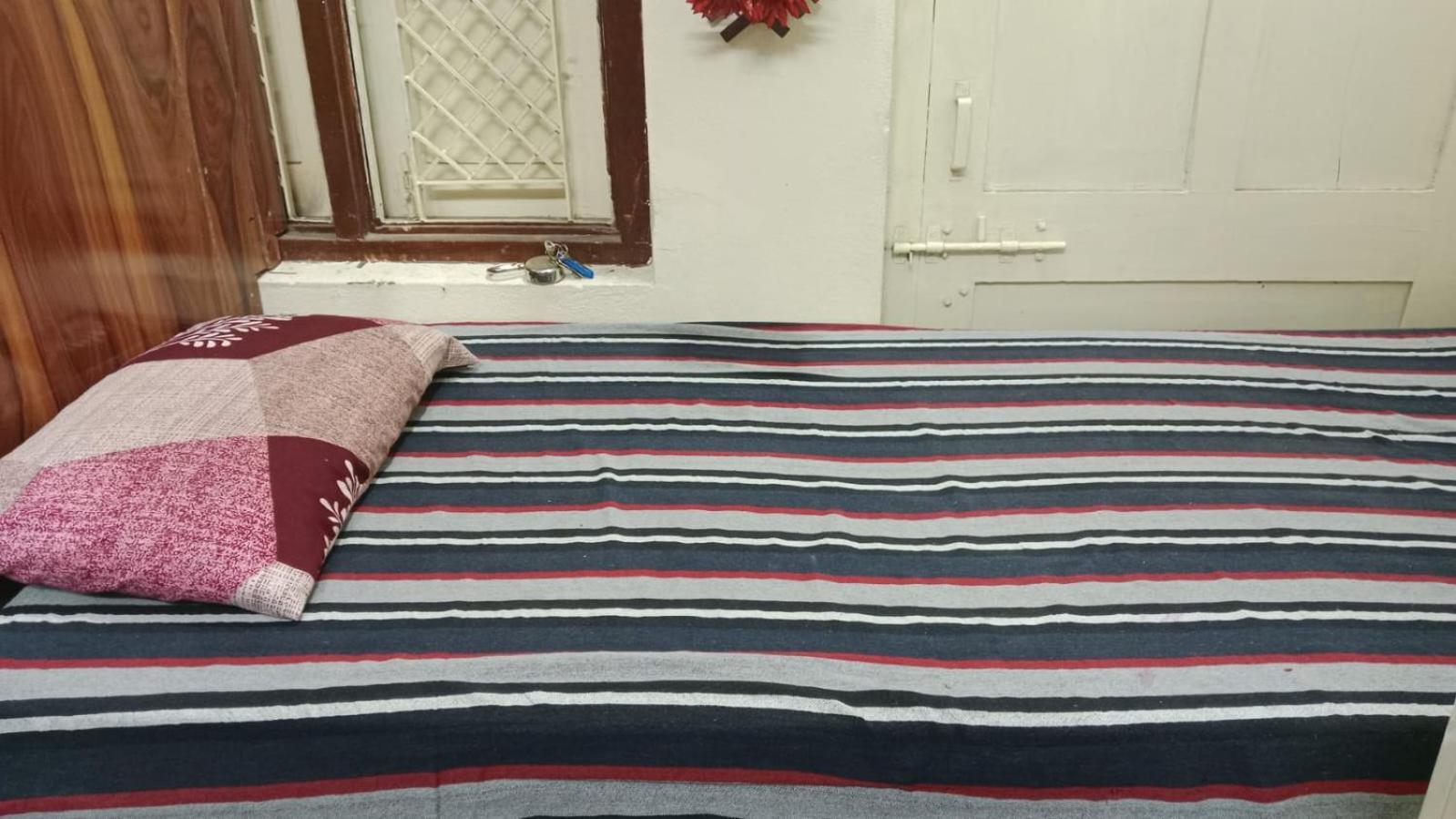 Shivanjali Bhakt Niwas Ujjain Buitenkant foto